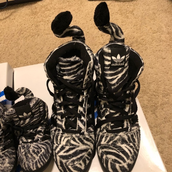 Adidas x Jeremy Scott Zebra Family matching shoes - Picture 4 of 7